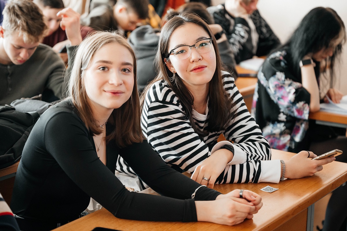Школьники смогут бесплатно «прокачать» знания по химии и физике на «Университетских субботах» в Томском политехе
